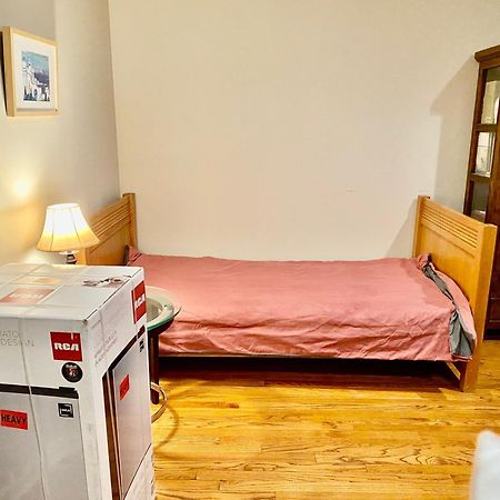 B3 A Private Room In Naperville Downtown With Desk And Wi-Fi Near Everything Dış mekan fotoğraf